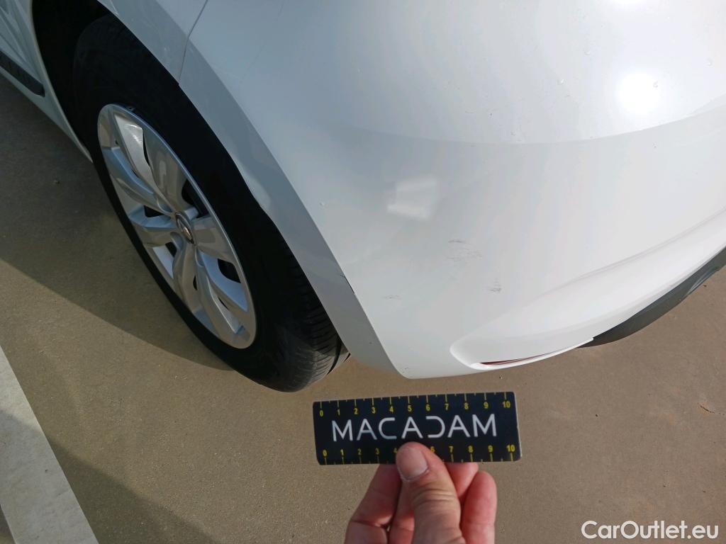  Renault  Clio RENAULT  / 2019 / 5P / berlina con portón Business TCe 74 kW (100CV) GLP #6