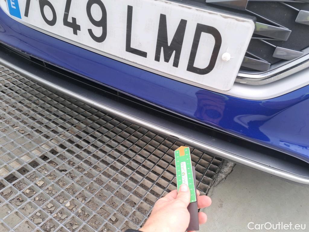  Hyundai   Ioniq HYUNDAI / 2019 / 5P / berlina con portón 1.6 GDI HEV Klass DT #10