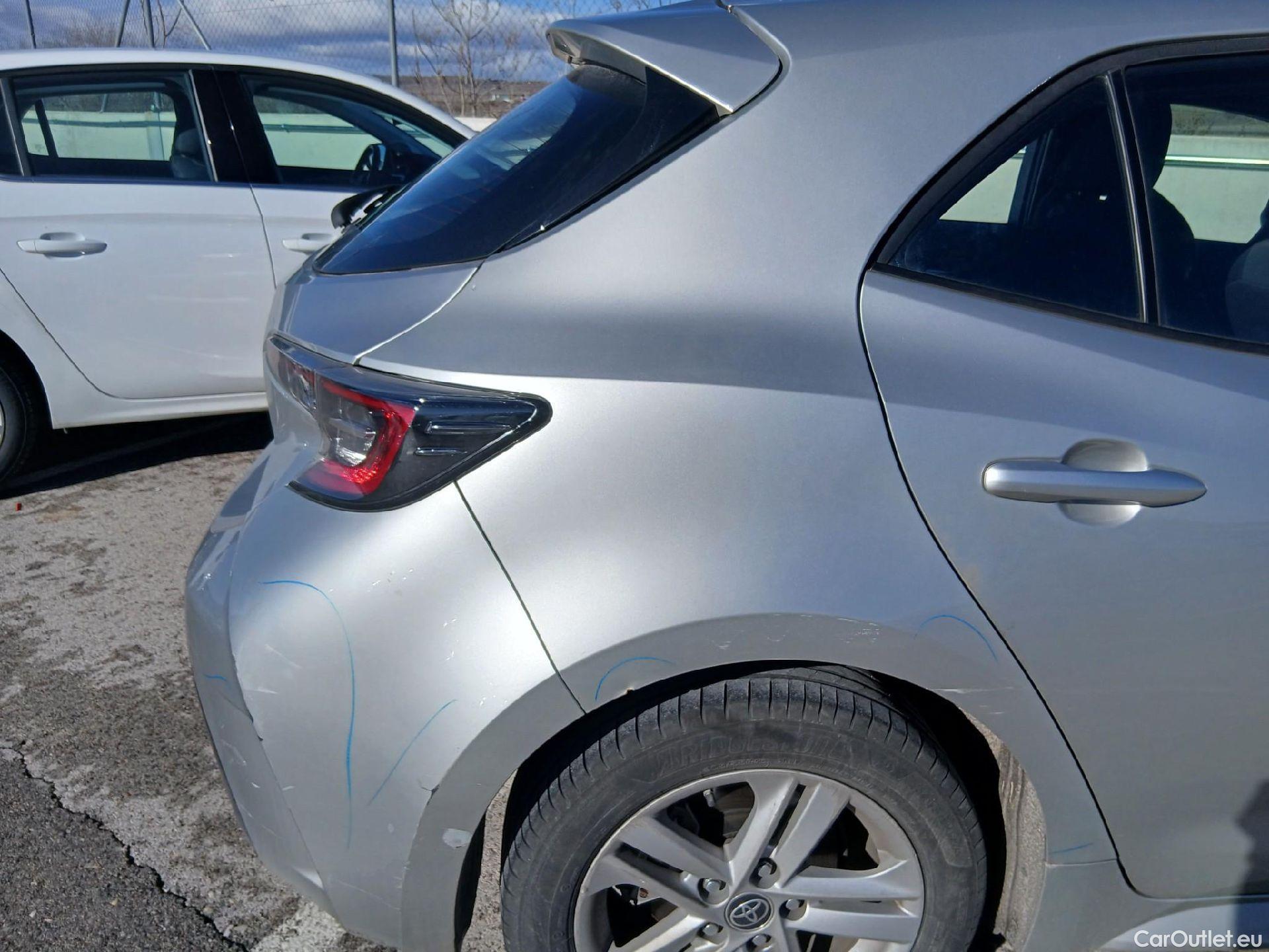  Toyota  Corolla TOYOTA  1.8 125H ACTIVE TECH E-CVT #42