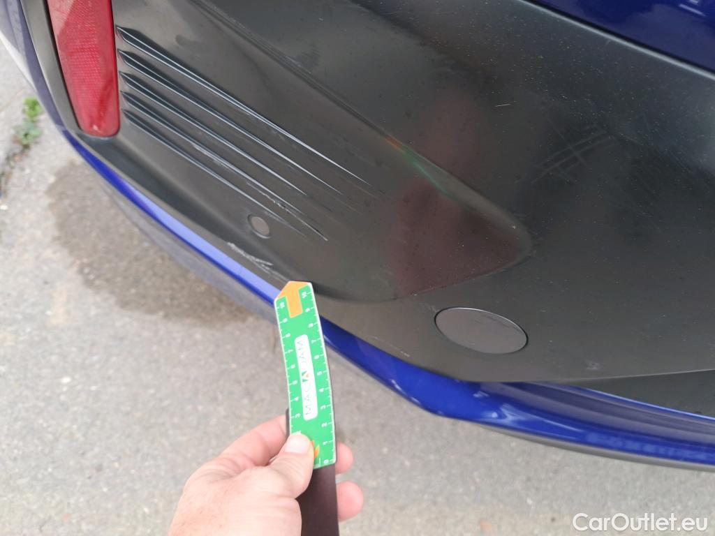  Hyundai   Ioniq HYUNDAI / 2019 / 5P / berlina con portón 1.6 GDI HEV Klass DT #15