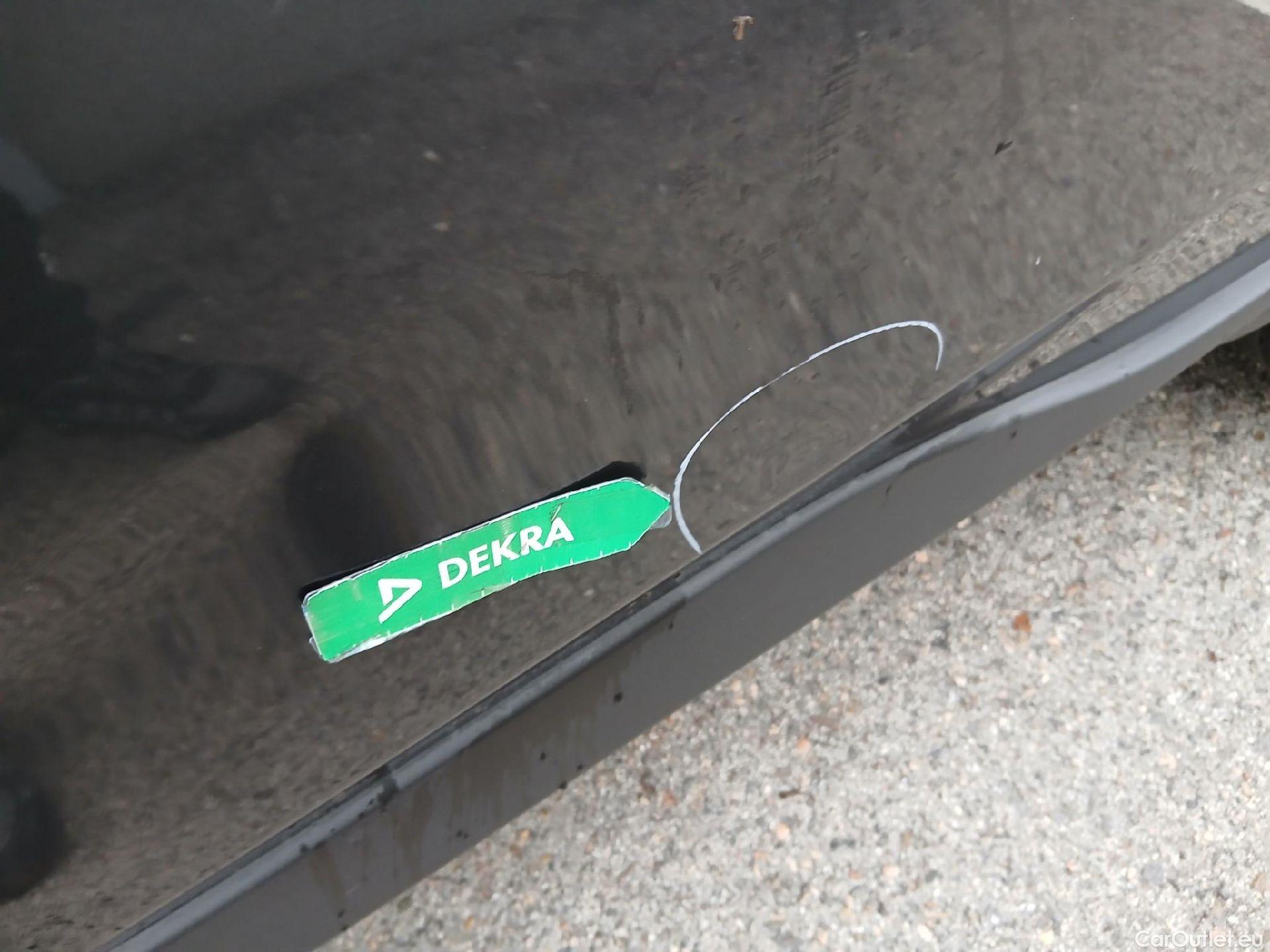  Toyota  RAV4 TOYOTA  / 2018 / 5P / todoterreno 2.5l 220H Advance #22