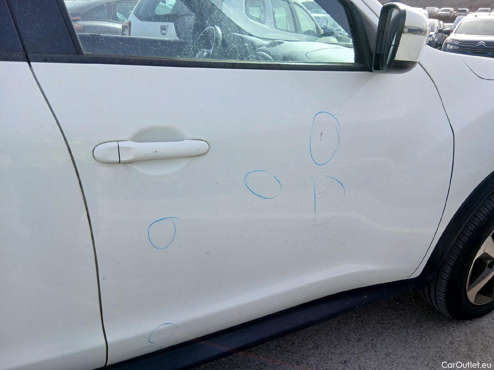  Nissan  Juke NISSAN  / 2014 / 5P / crossover G.E6D-Temp 83kW (112 CV) 5M/T ACENTA (CX) #40