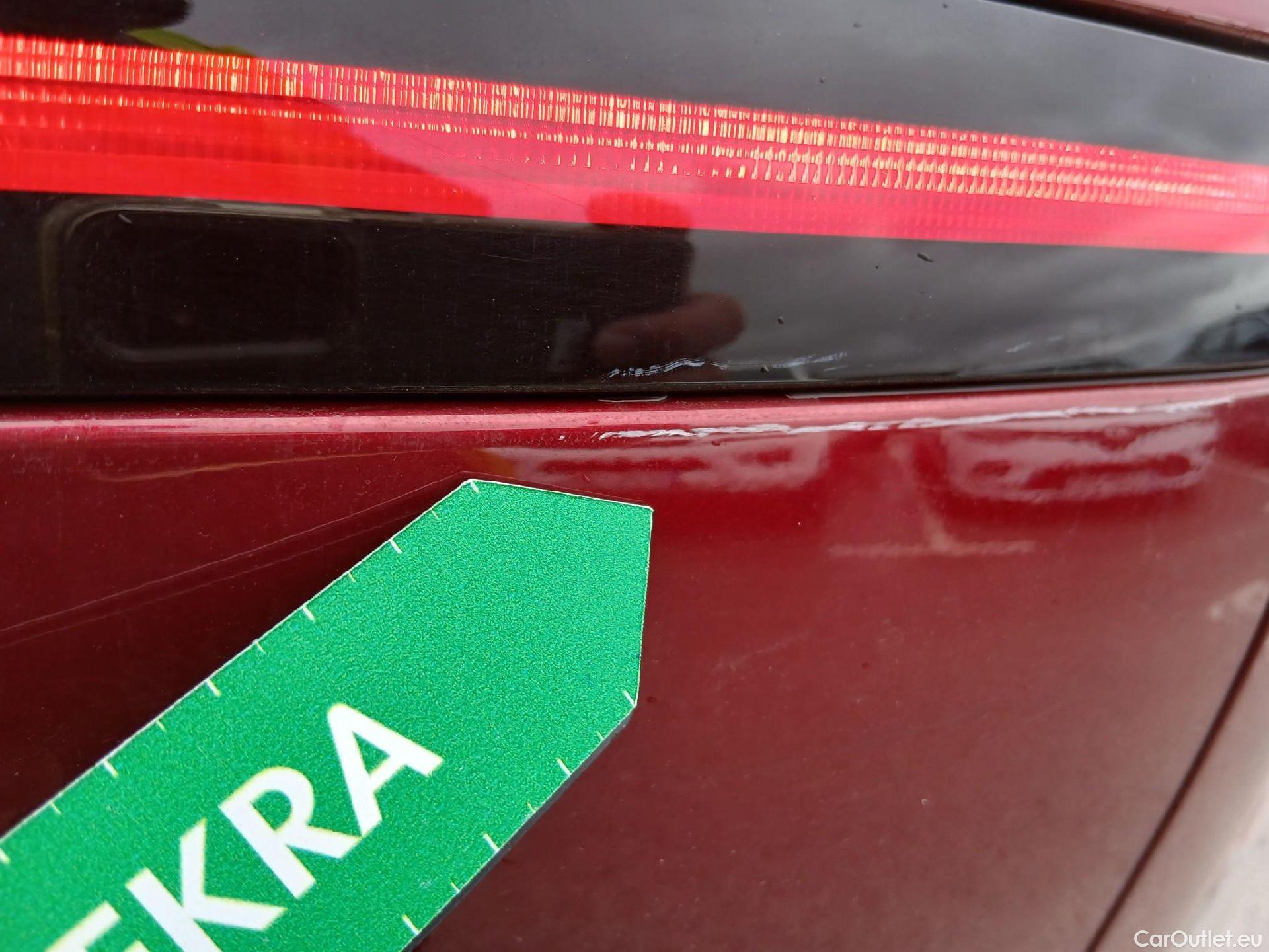  Hyundai  Konna HYUNDAI Kona / 2023 / 5P / todoterreno HEV 1.6GDI 129CV DT Maxx #31