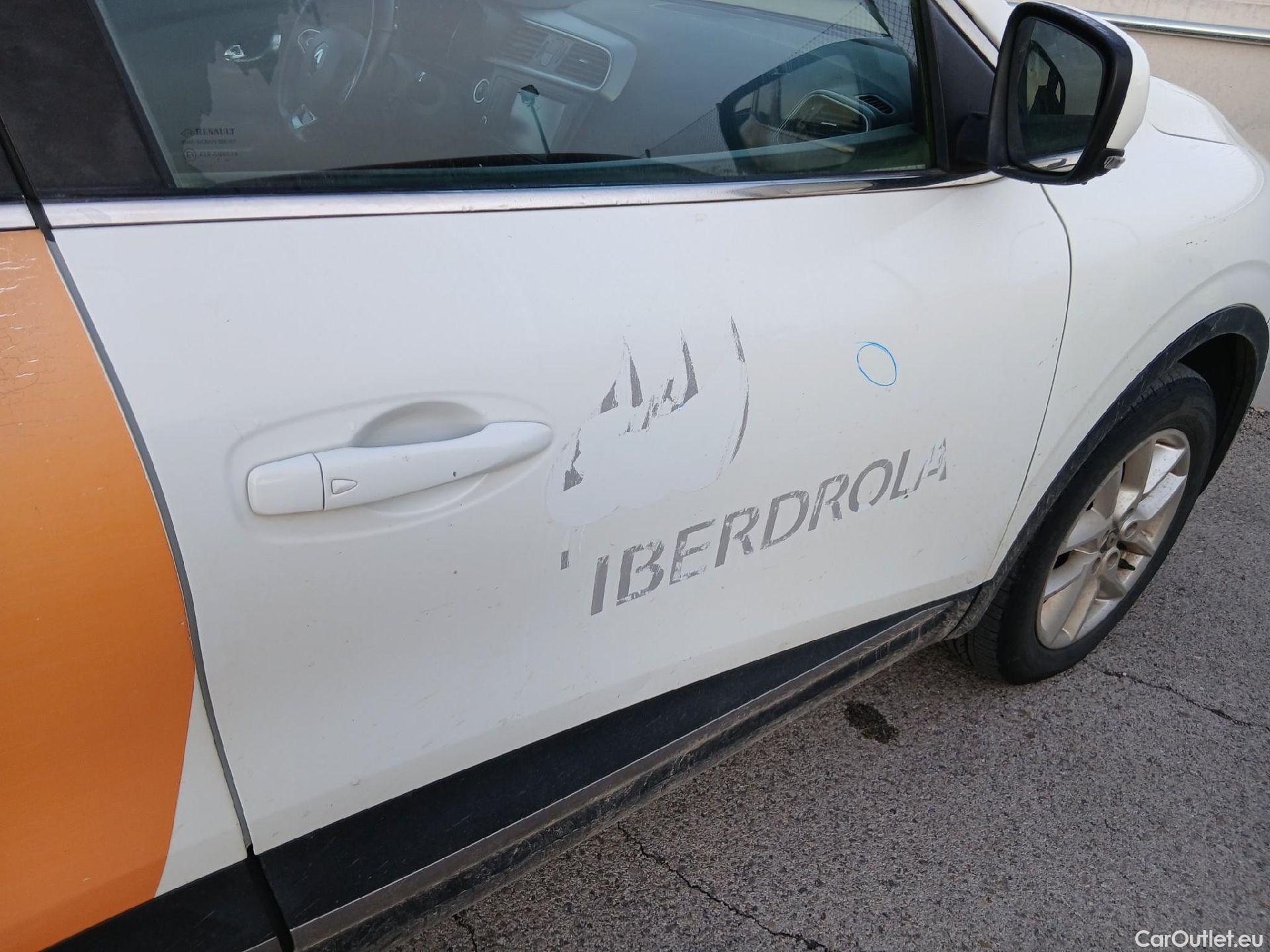  Renault  Kadjar RENAULT  5p 1G berlina con portón Tech Road Energy dCi 96kW (130CV) 4x4 #23