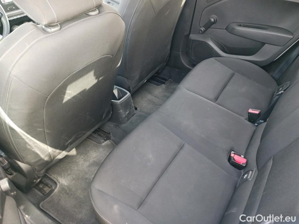  Renault  Clio RENAULT  / 2019 / 5P / berlina con portón Business TCe 74 kW (100CV) GLP #1