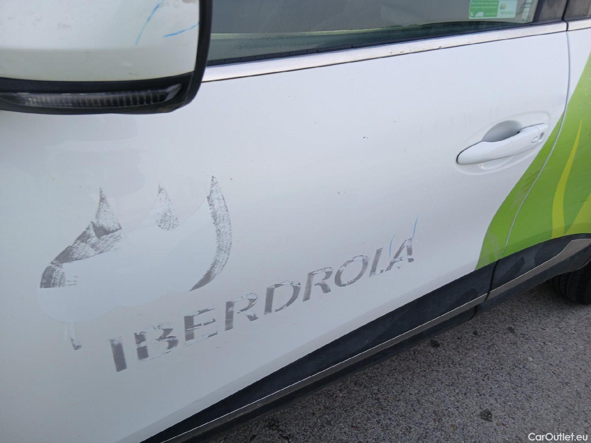  Renault  Kadjar RENAULT  5p 1G berlina con portón Tech Road Energy dCi 96kW (130CV) 4x4 #19