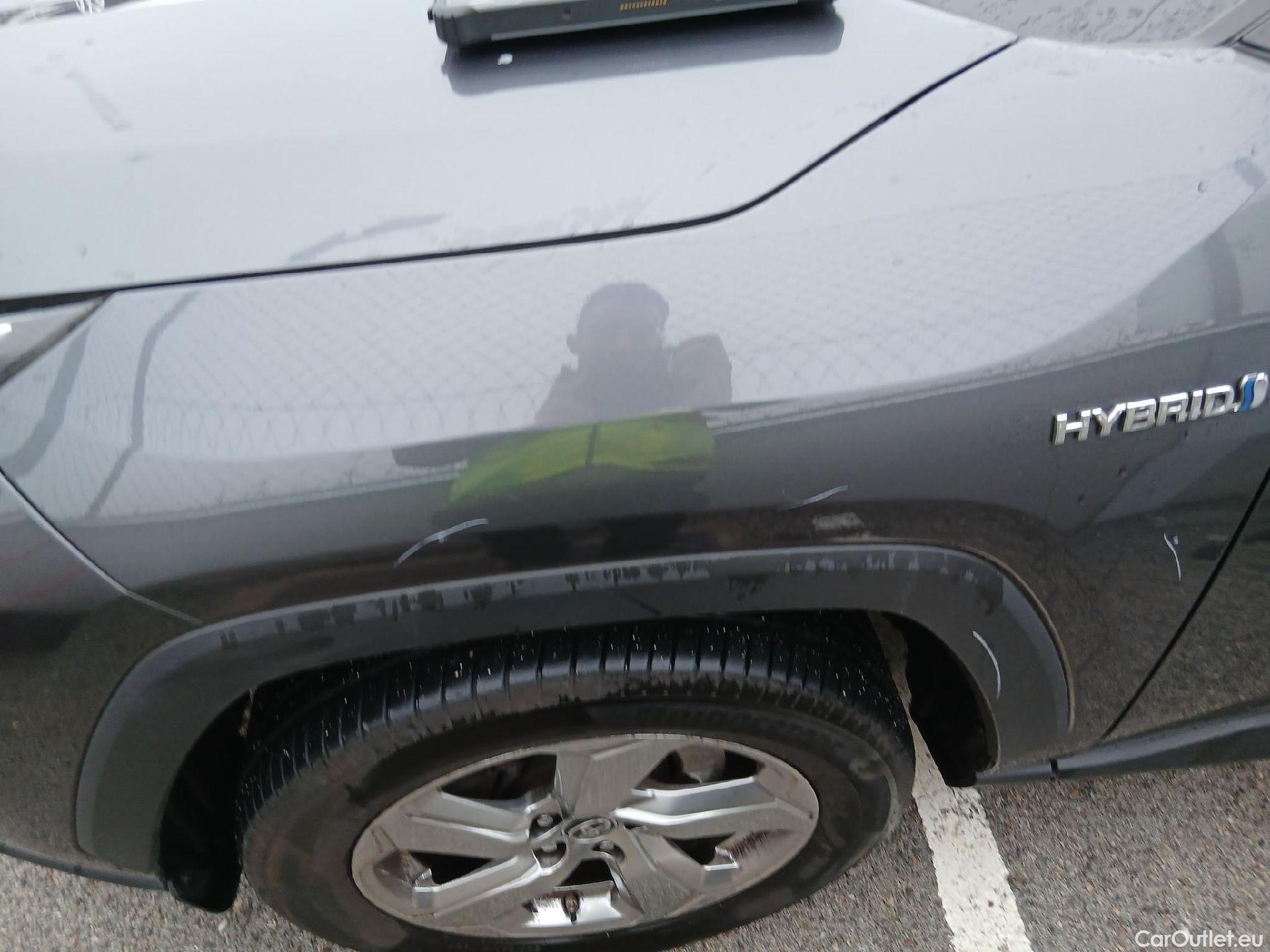  Toyota  RAV4 TOYOTA  / 2018 / 5P / todoterreno 2.5l 220H Advance #13