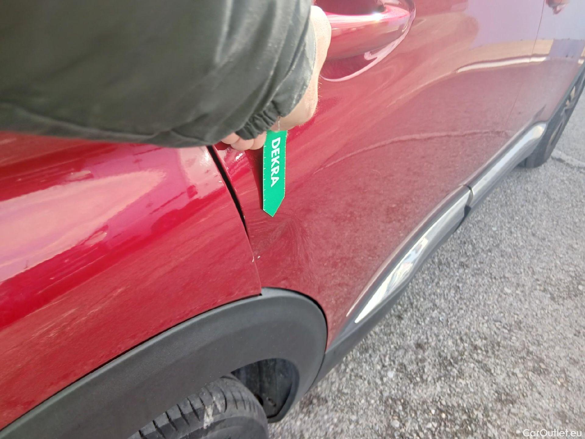  Peugeot  3008 PEUGEOT  / 2020 / 5P / todoterreno 1.5 BlueHDi 96kW S&S Allure Pack EAT8 #18