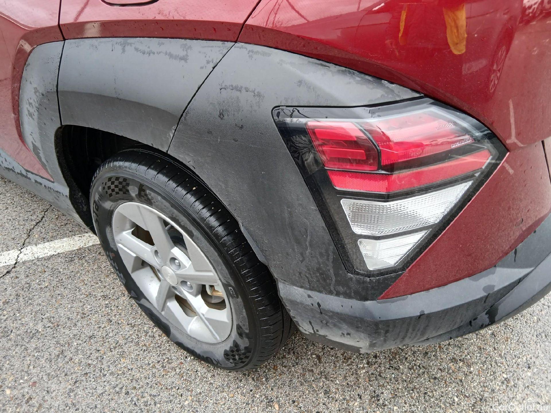  Hyundai  Konna HYUNDAI Kona / 2023 / 5P / todoterreno HEV 1.6GDI 129CV DT Maxx #17