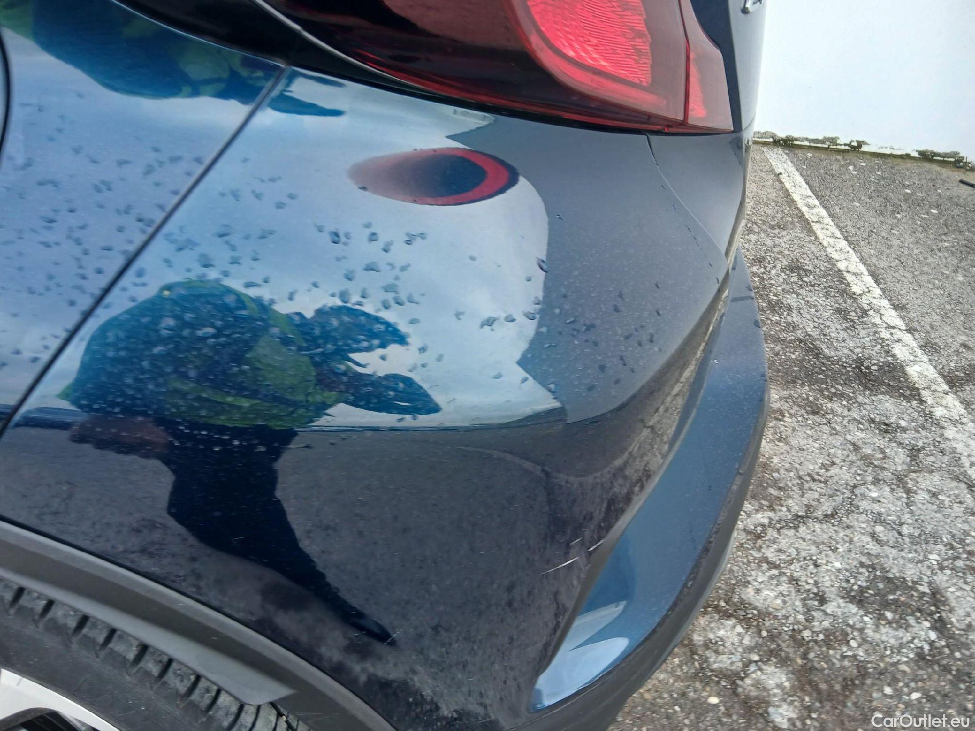  Toyota  C-HR TOYOTA  / 2019 / 5P / todoterreno 2.0 180H Advance #7