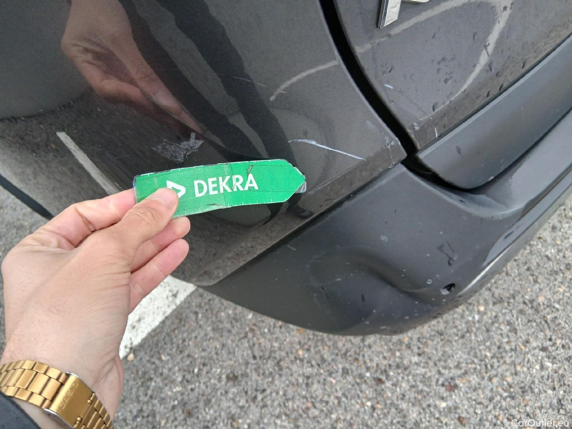  Toyota  RAV4 TOYOTA  / 2018 / 5P / todoterreno 2.5l 220H Advance #26