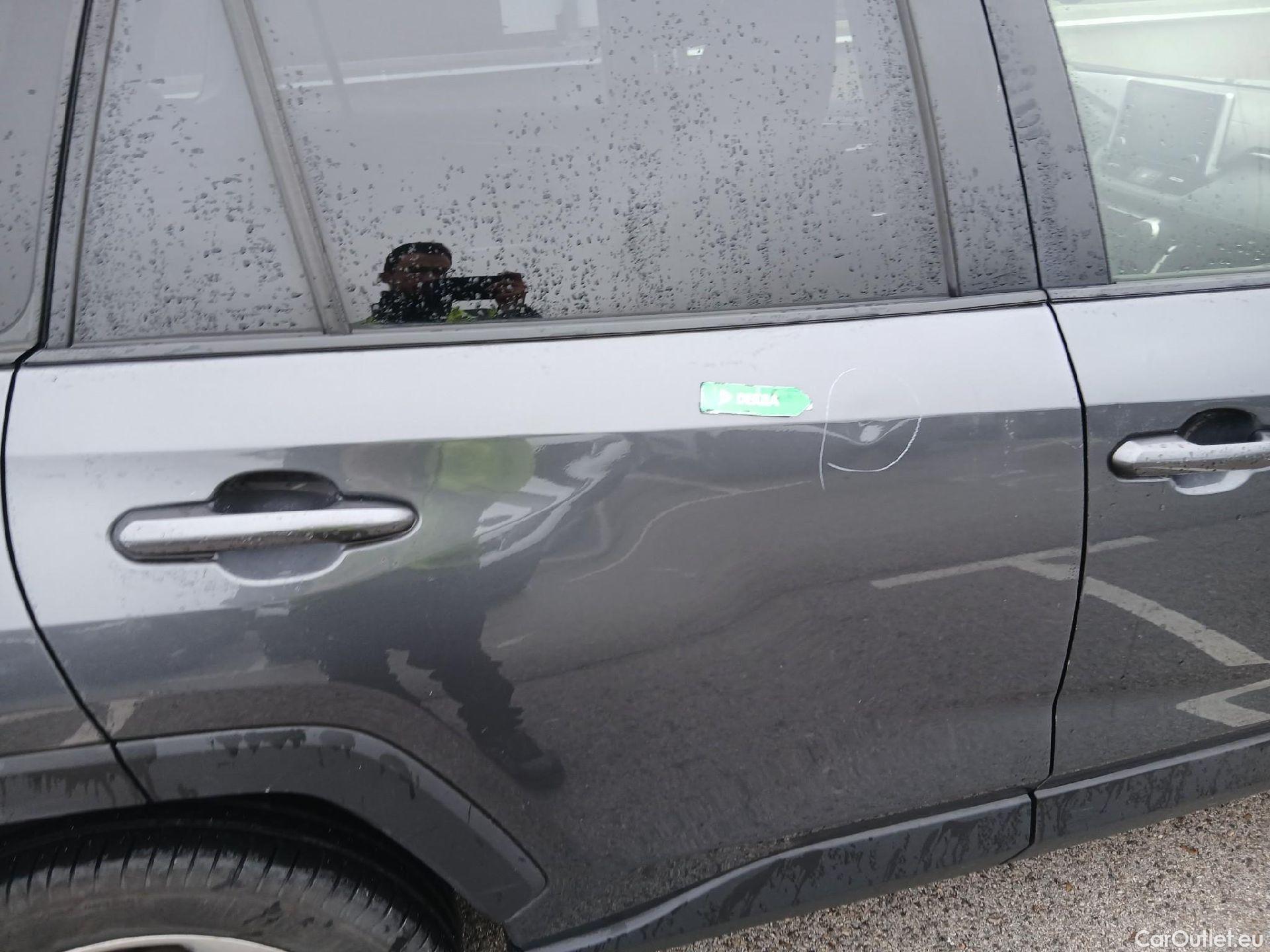  Toyota  RAV4 TOYOTA  / 2018 / 5P / todoterreno 2.5l 220H Advance #36