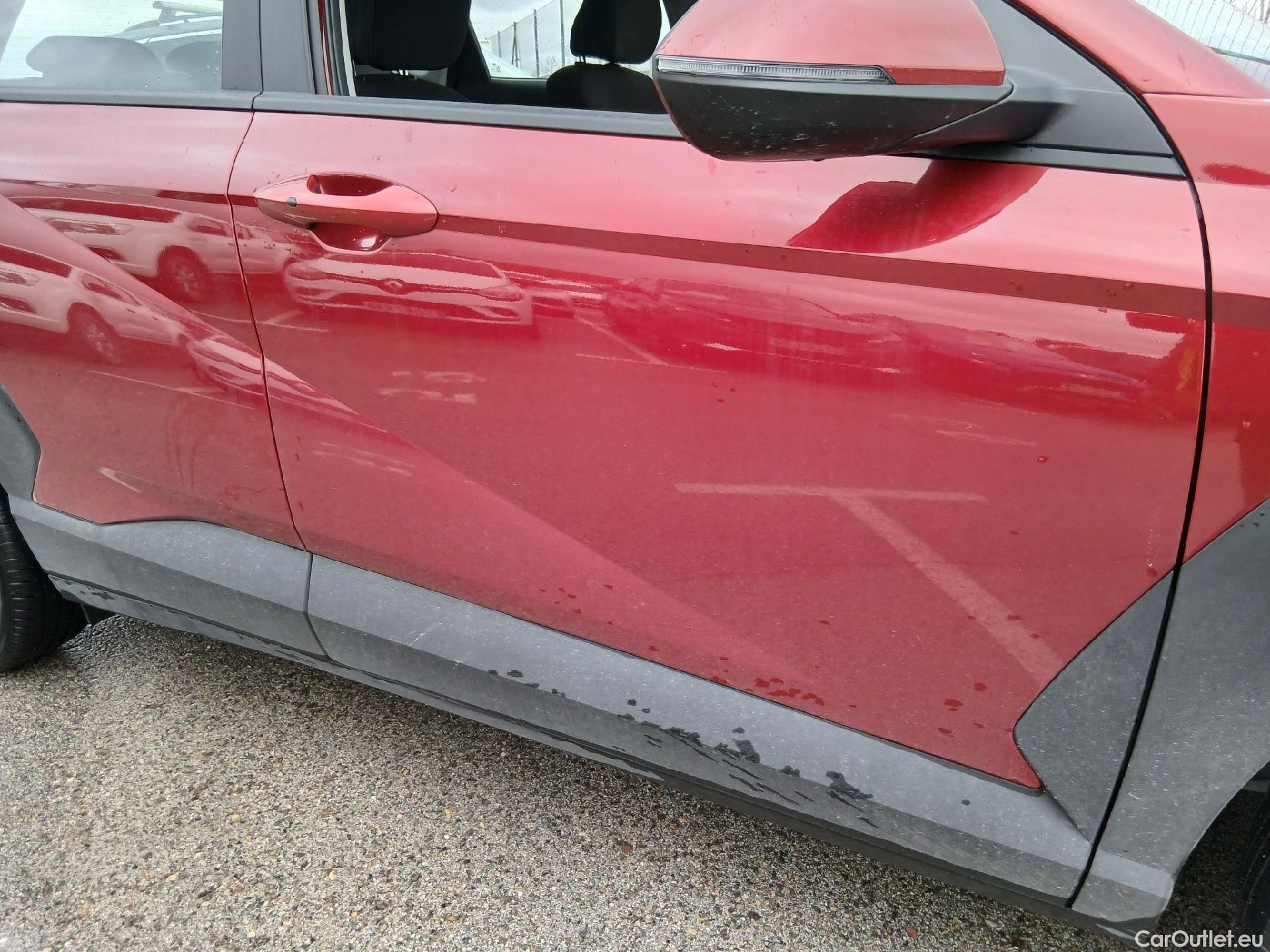  Hyundai  Konna HYUNDAI Kona / 2023 / 5P / todoterreno HEV 1.6GDI 129CV DT Maxx #40