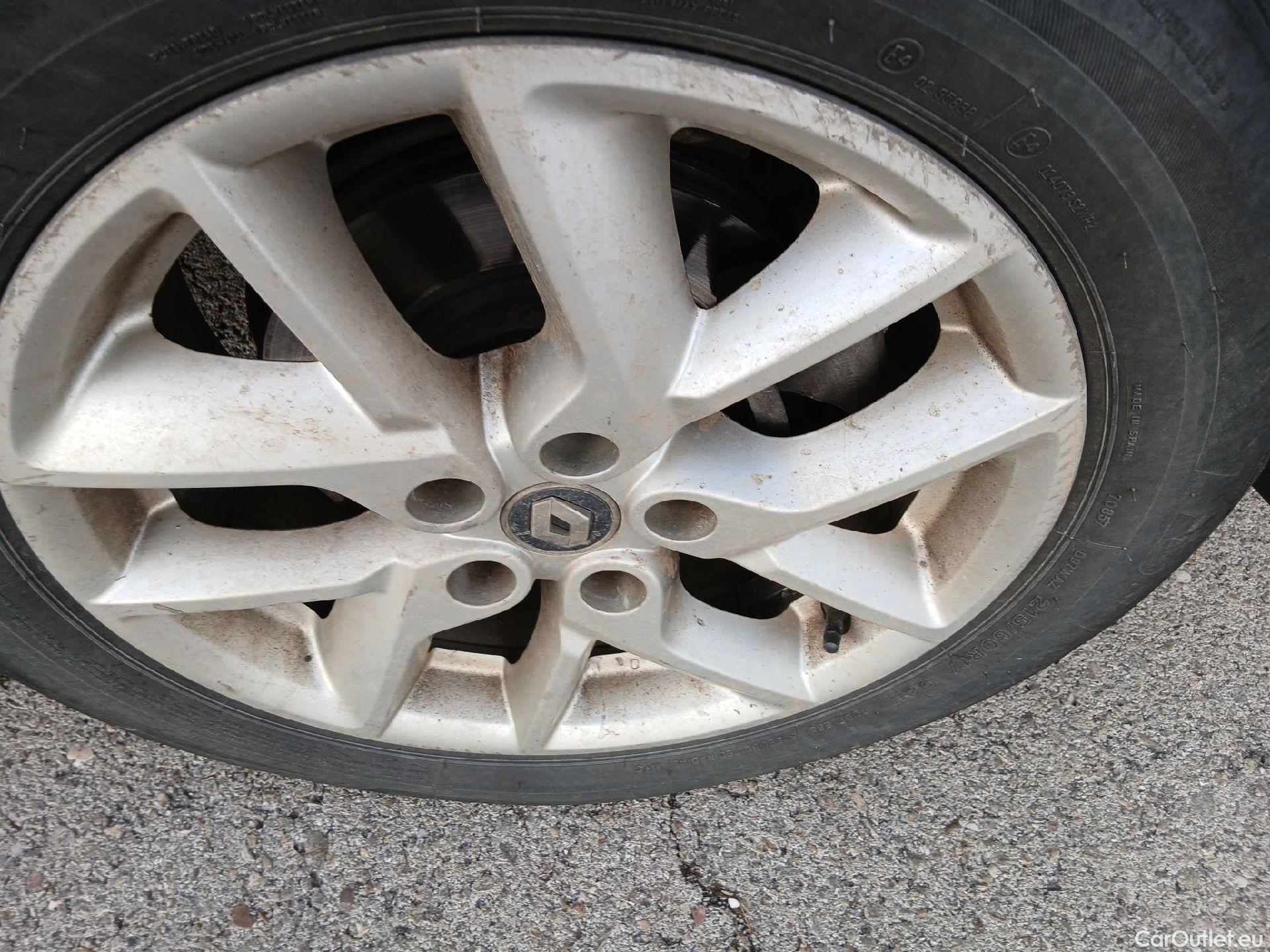  Renault  Kadjar RENAULT  5p 1G berlina con portón Tech Road Energy dCi 96kW (130CV) 4x4 #8