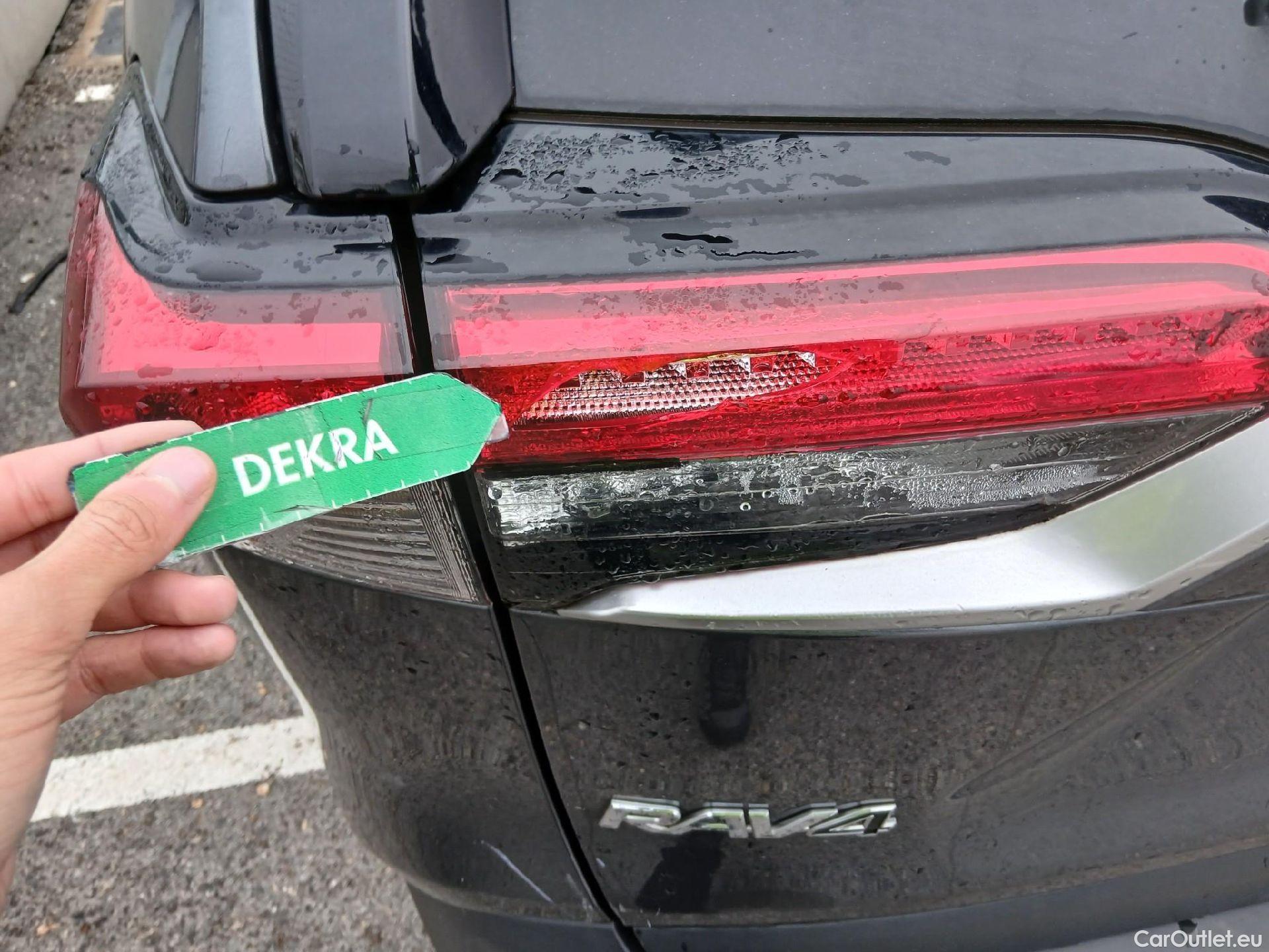  Toyota  RAV4 TOYOTA  / 2018 / 5P / todoterreno 2.5l 220H Advance #34