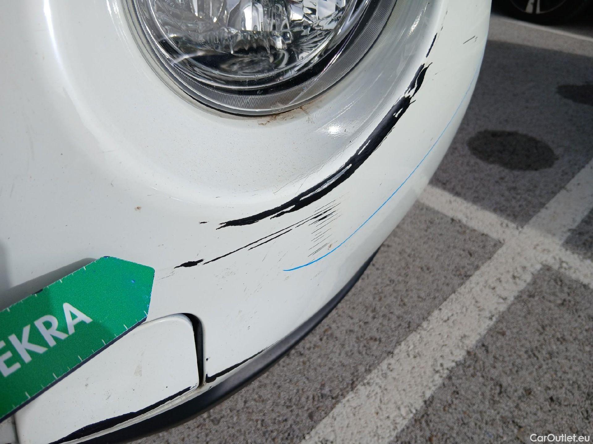  Nissan  Juke NISSAN  / 2014 / 5P / crossover G.E6D-Temp 83kW (112 CV) 5M/T ACENTA (CX) #4