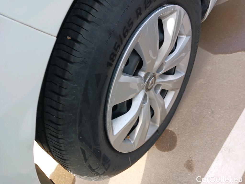  Renault  Clio RENAULT  / 2019 / 5P / berlina con portón Business TCe 74 kW (100CV) GLP #9