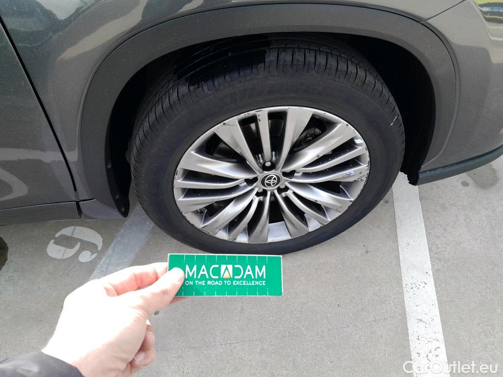  Toyota  Highlander TOYOTA  / 2021 / 5P / todoterreno 2.5 Advance P. Especial #11