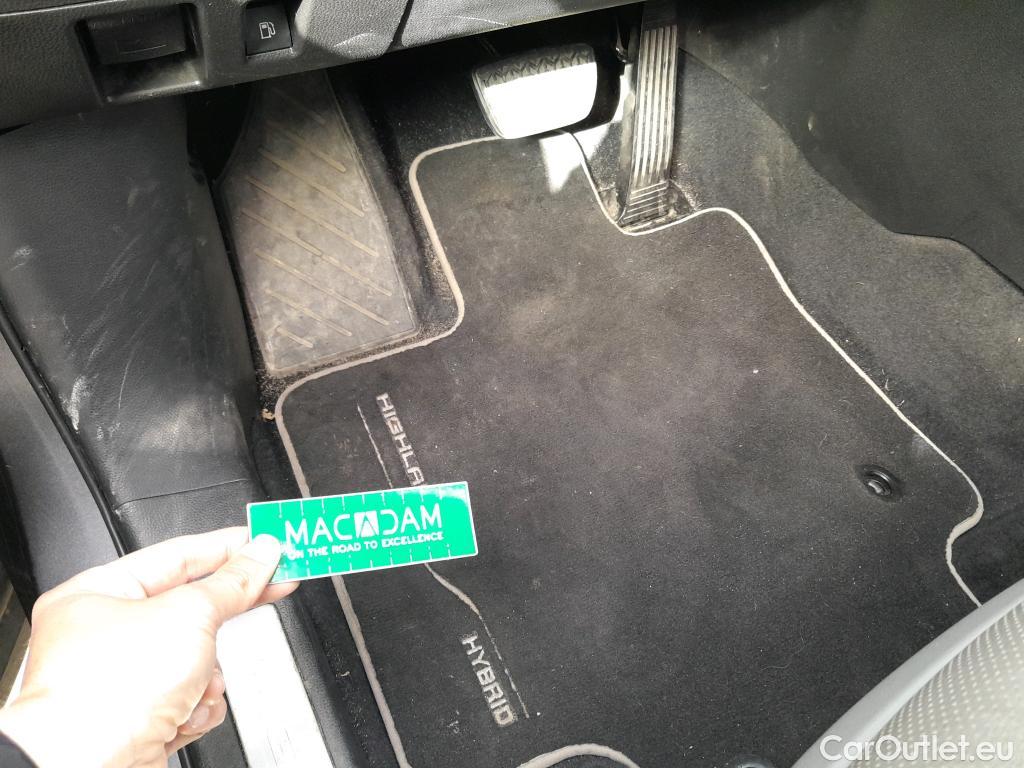  Toyota  Highlander TOYOTA  / 2021 / 5P / todoterreno 2.5 Advance P. Especial #16