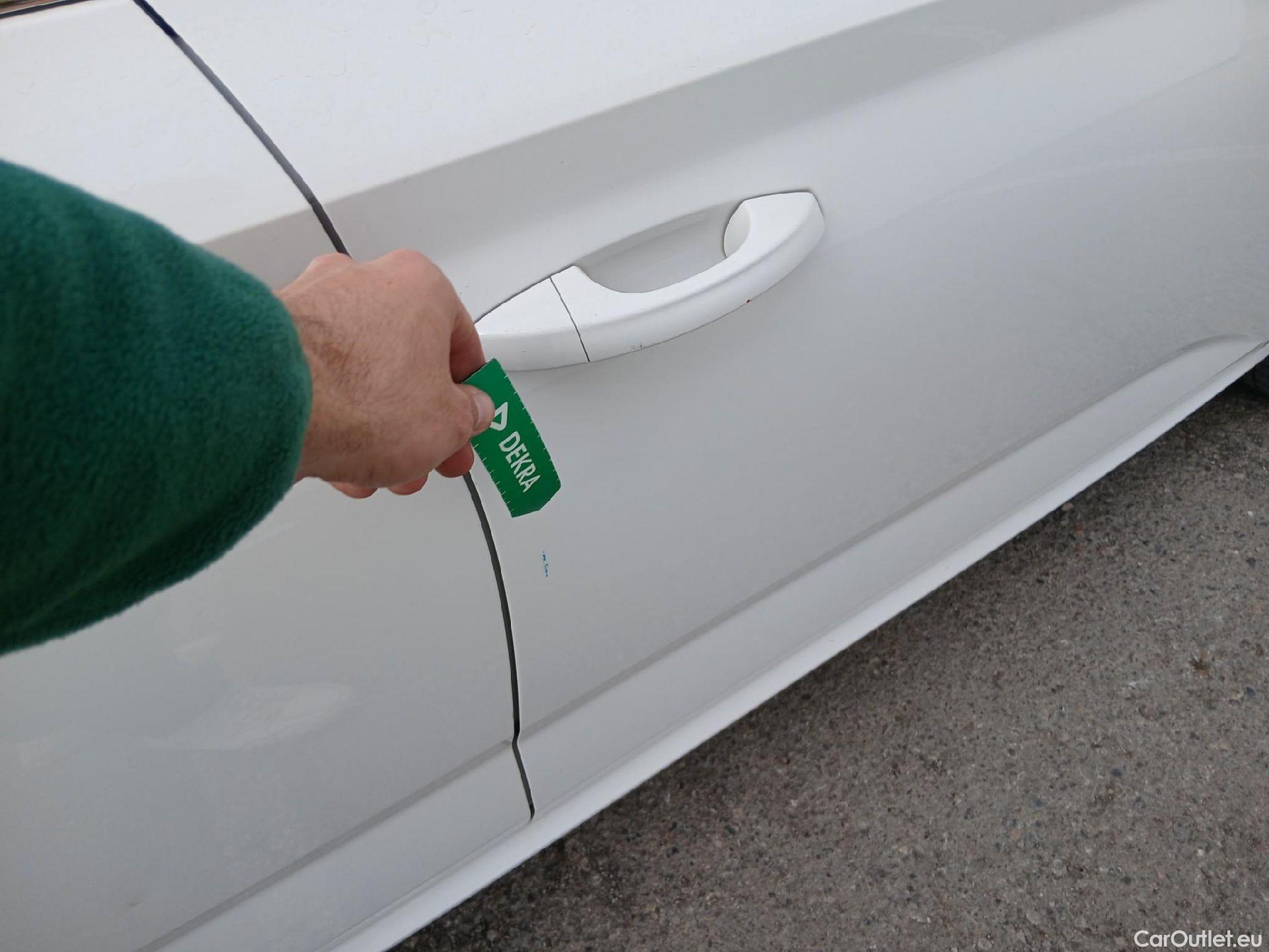  Skoda  KAMIQ SKODA  1.0 TSI 81kW (110CV) DSG Ambition #10