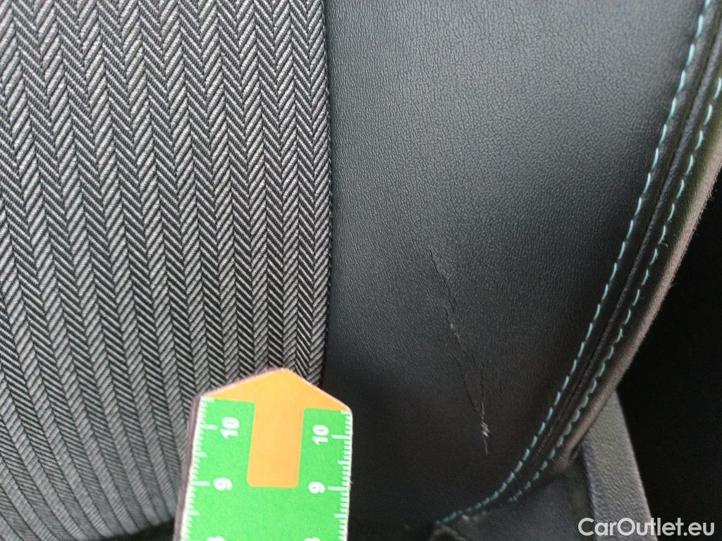  Peugeot  3008 PEUGEOT  Hybrid / 2020 / 5P / todoterreno 225 e-EAT8 Allure (AC2) #12