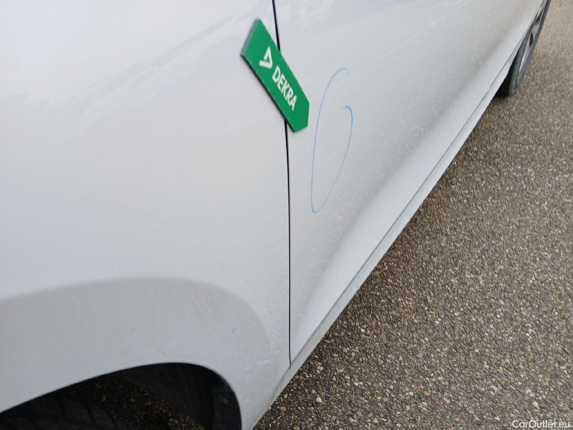  Skoda  Octavia SKODA  / 2020 / 5P / familiar Combi 2.0 TDI 110kW(150CV) DSG Ambition #7