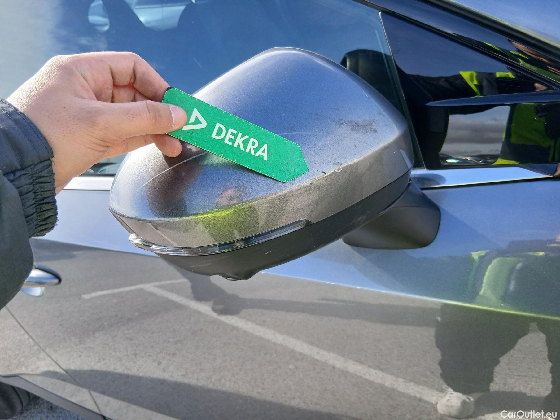  Nissan  Qashqai NISSAN  / 2021 / 5P / todoterreno DIG-T 116kW Xtronic N-Connecta (Skyline) #32