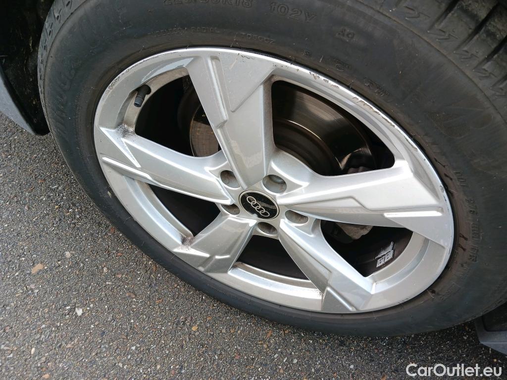  Audi  A6 AUDI  / 2018 / 5P / familiar Avant Sport 40 TDI 150kW quat-ul S tron. #16