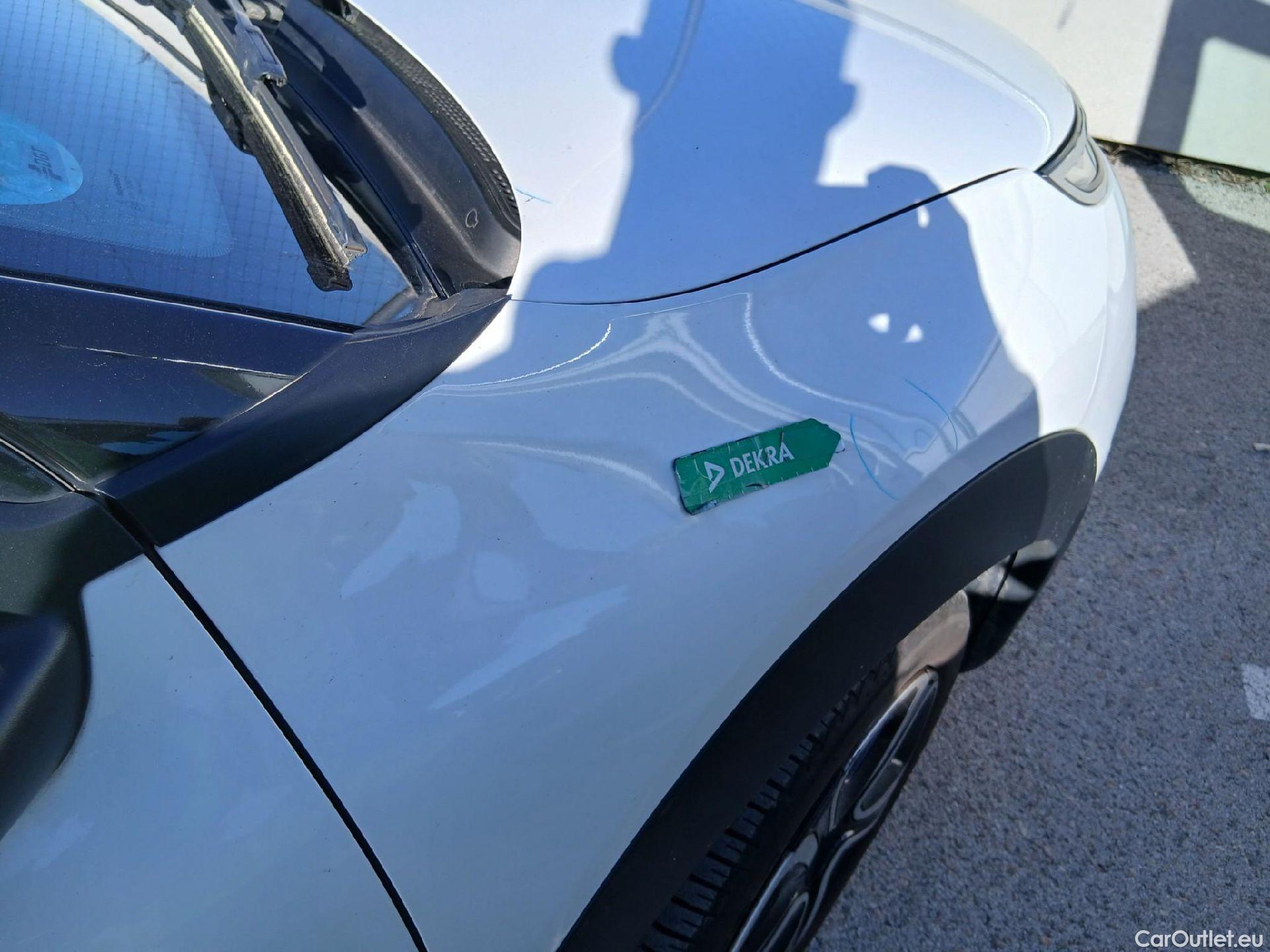  Citroen  C4 Cactus CITROEN  / 2018 / 5P / berlina con portón BlueHDi 100 S&S Feel #43