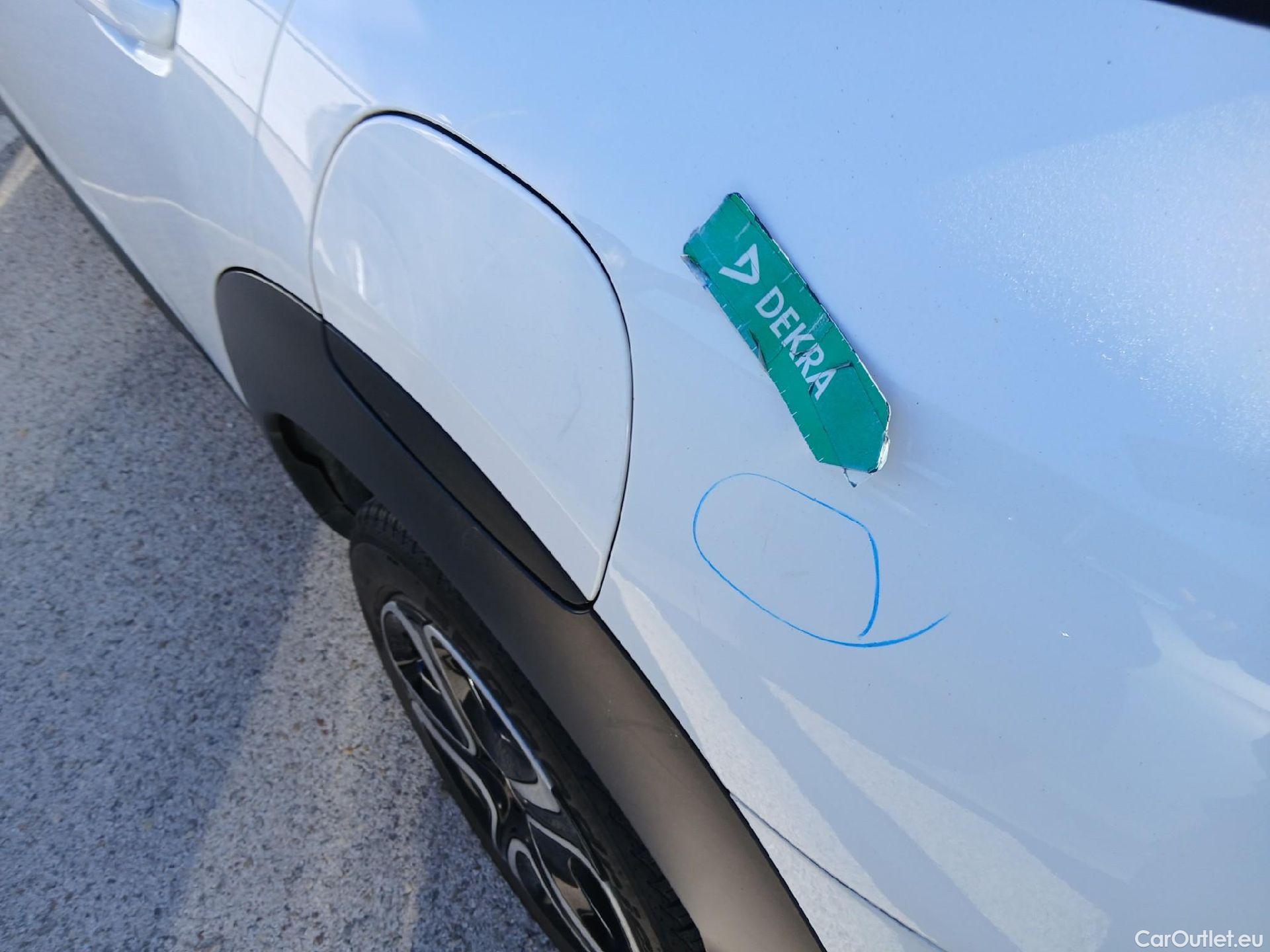  Citroen  C4 Cactus CITROEN  / 2018 / 5P / berlina con portón BlueHDi 100 S&S Feel #22