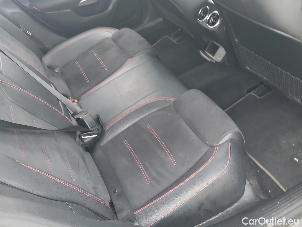  Mercedes  CLA-Klasse MERCEDES-BENZ CLA / 2019 / 4P / coupé CLA 200 D DCT #17