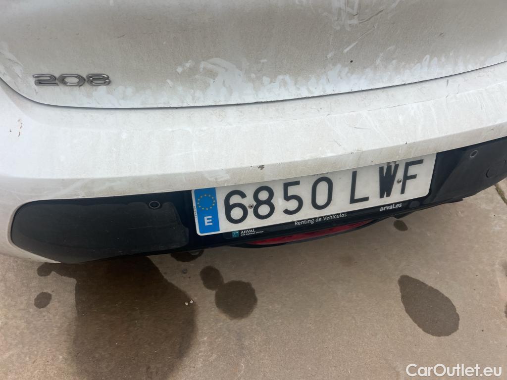  Peugeot  208 PEUGEOT  / 2019 / 5P / berlina con portón BlueHDi 73kW (100CV) Active Pack (AC) #25