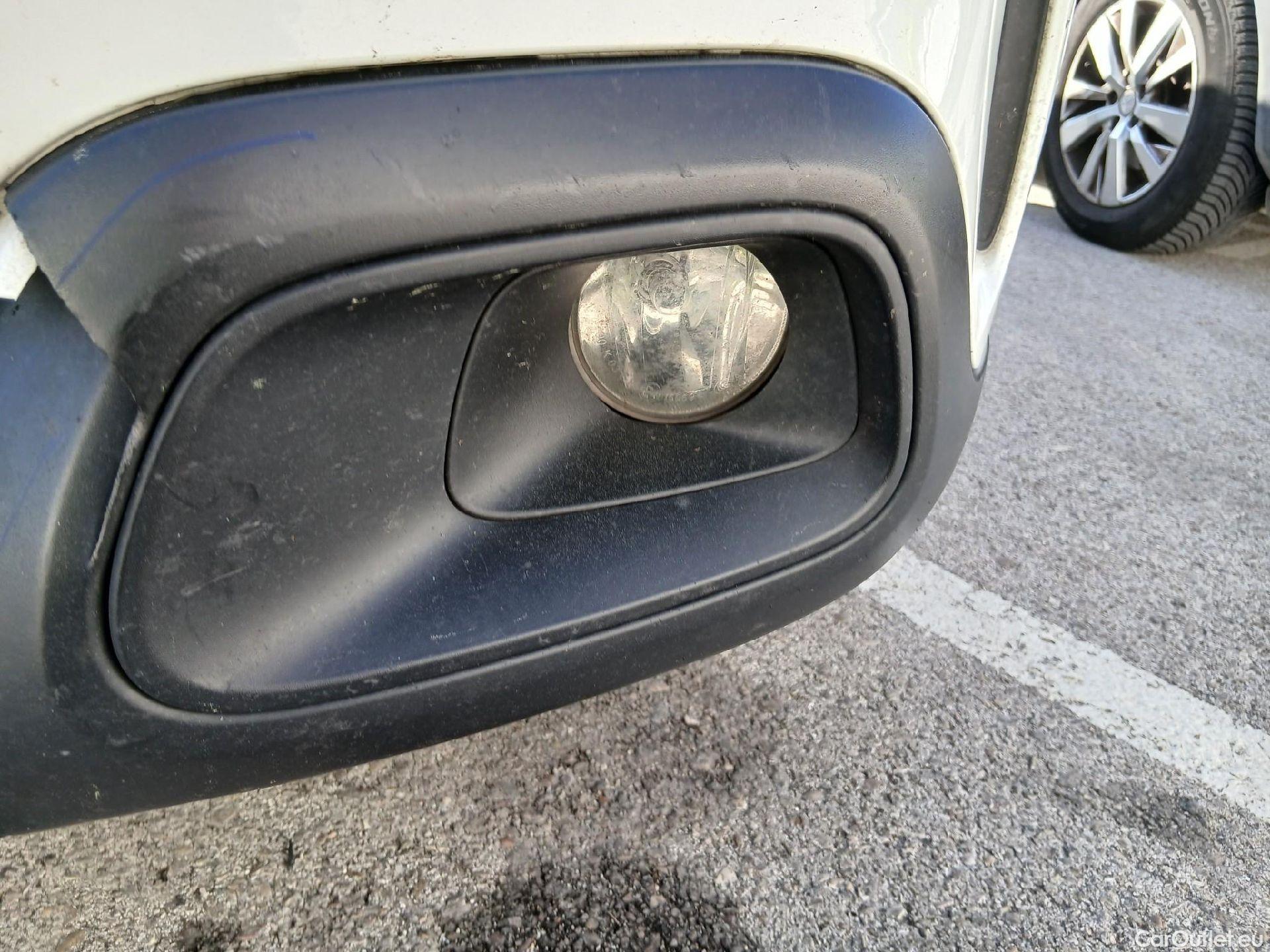  Citroen  C4 Cactus CITROEN  / 2018 / 5P / berlina con portón BlueHDi 100 S&S Feel #11