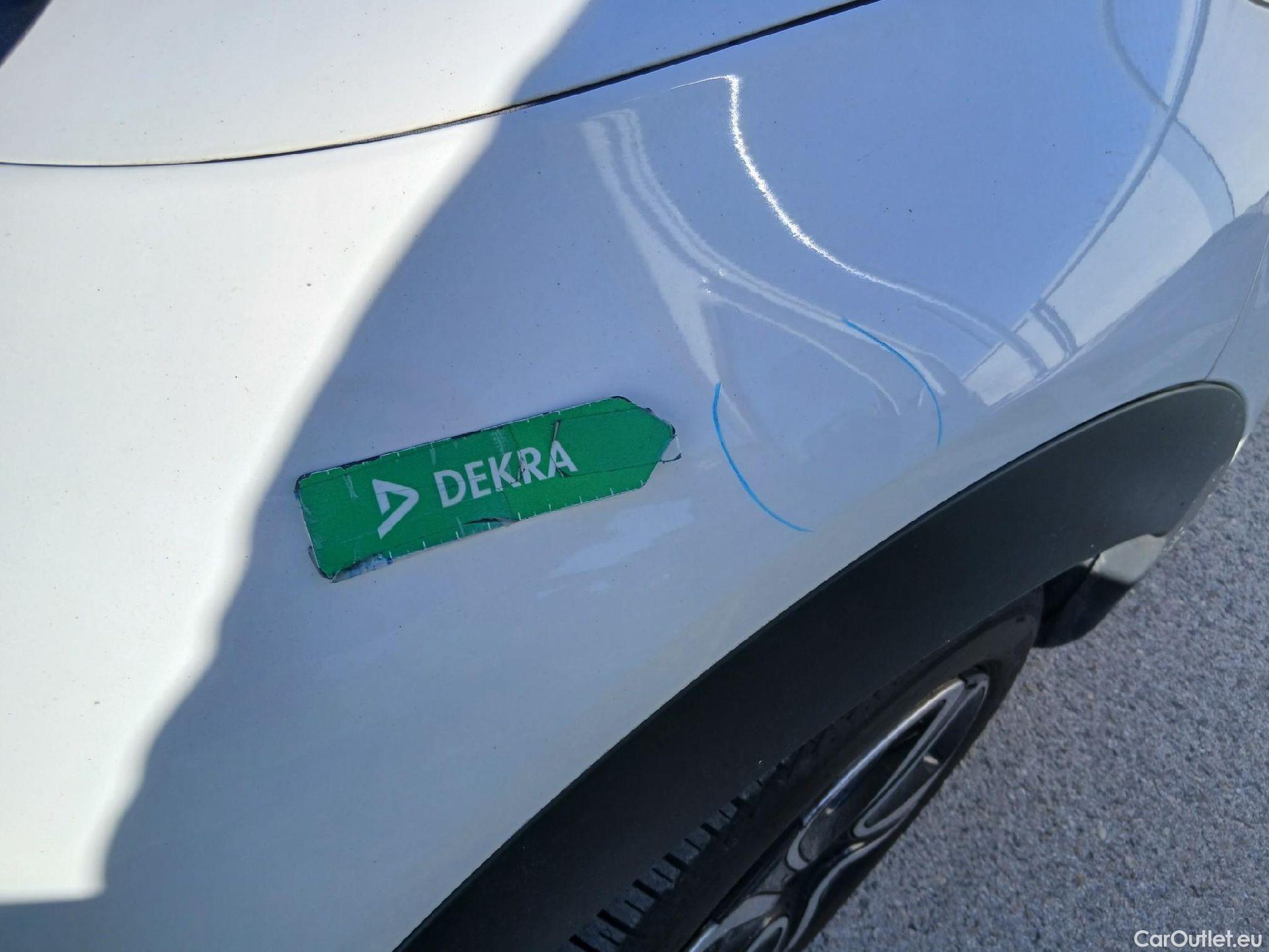  Citroen  C4 Cactus CITROEN  / 2018 / 5P / berlina con portón BlueHDi 100 S&S Feel #42