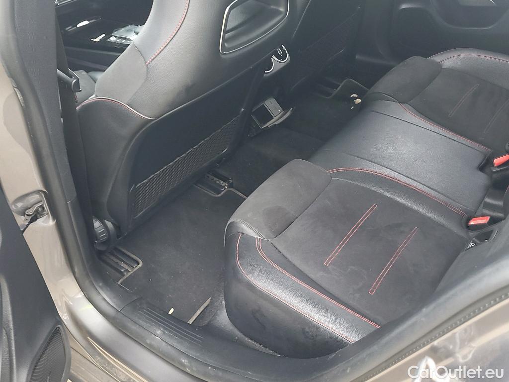  Mercedes  CLA-Klasse MERCEDES-BENZ CLA / 2019 / 4P / coupé CLA 200 D DCT #19