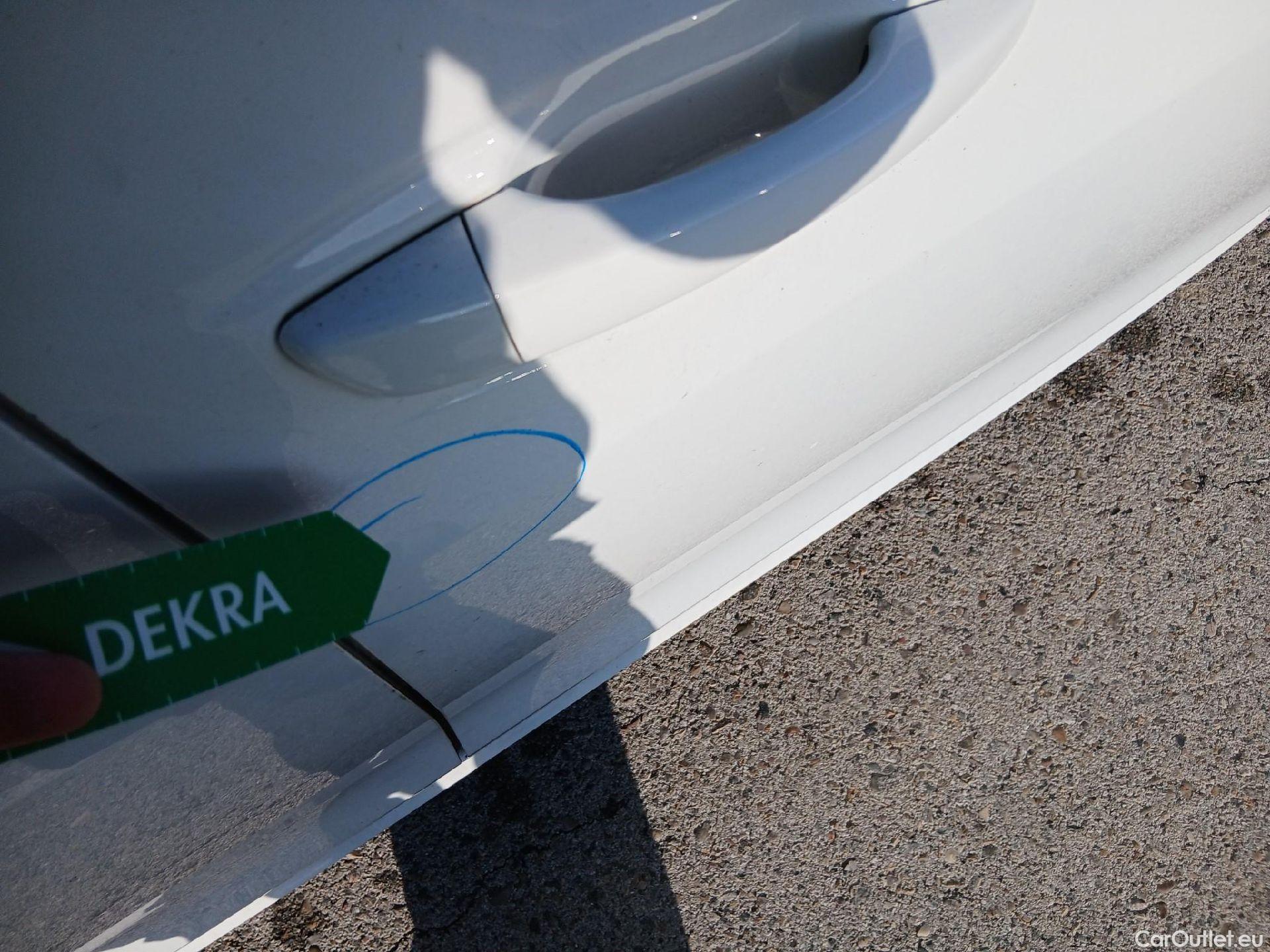  Peugeot  508 PEUGEOT  / 2018 / 5P / berlina con portón 5P Business Line BlueHDi 96kW S&S 6vel #41