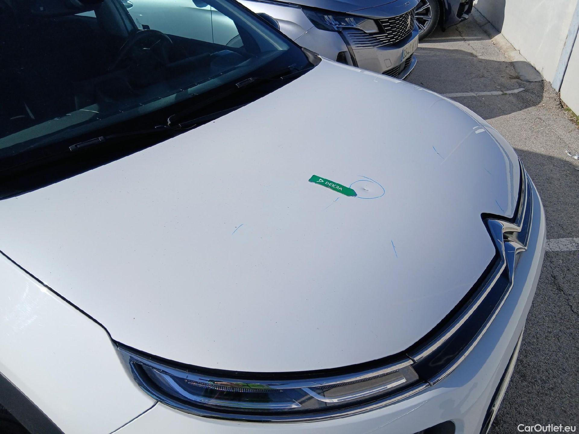  Citroen  C4 Cactus CITROEN  / 2018 / 5P / berlina con portón BlueHDi 100 S&S Feel #4