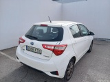  Toyota  Yaris TOYOTA  / 2017 / 5P / berlina con portón 1.5 Hybrid Active #2