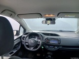  Toyota  Yaris TOYOTA  / 2017 / 5P / berlina con portón 1.5 Hybrid Active #3