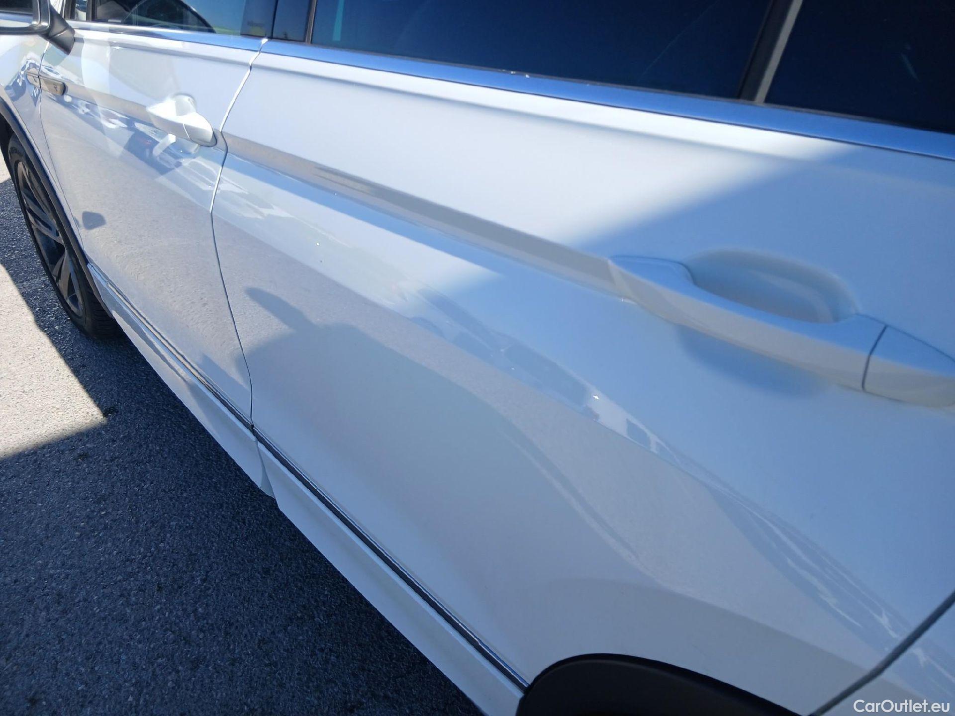  Volkswagen  Tiguan VOLKSWAGEN  / 2020 / 5P / todoterreno R-Line 2.0 TDI 110kW (150CV) DSG #7