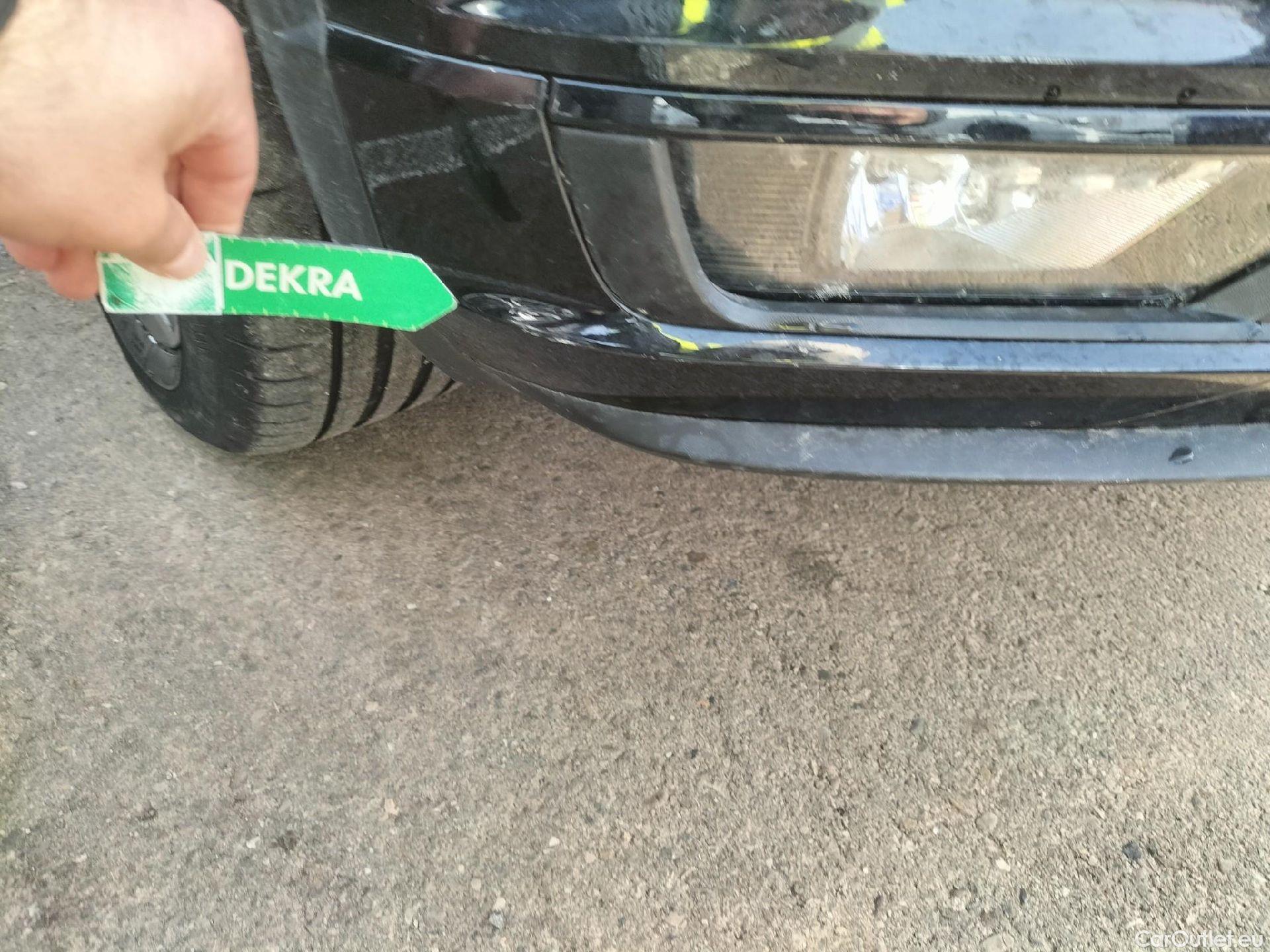  Volkswagen  T-ROC VOLKSWAGEN  / 2017 / 5P / todoterreno Advance R-Line 1.0 TSI 81kW (110CV) #5