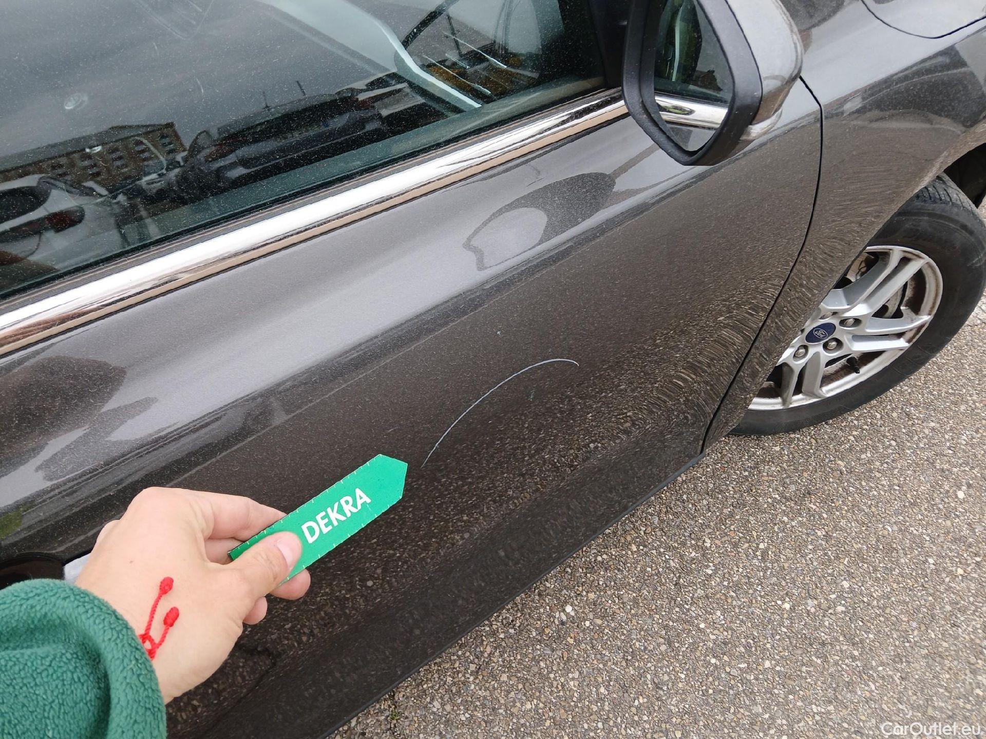  Ford  Focus FORD  / 2018 / 5P / familiar 1.0 Ecoboost 92kW Trend+ SB #35