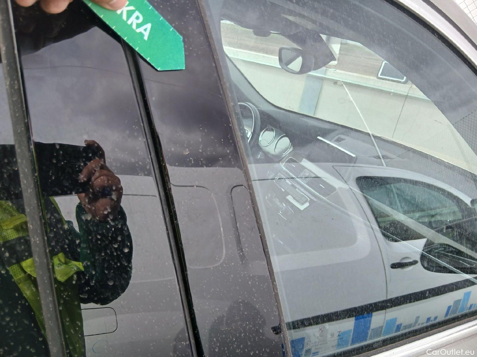  Bmw  X1 BMW  / 2019 / 5P / todoterreno sDrive18d #19