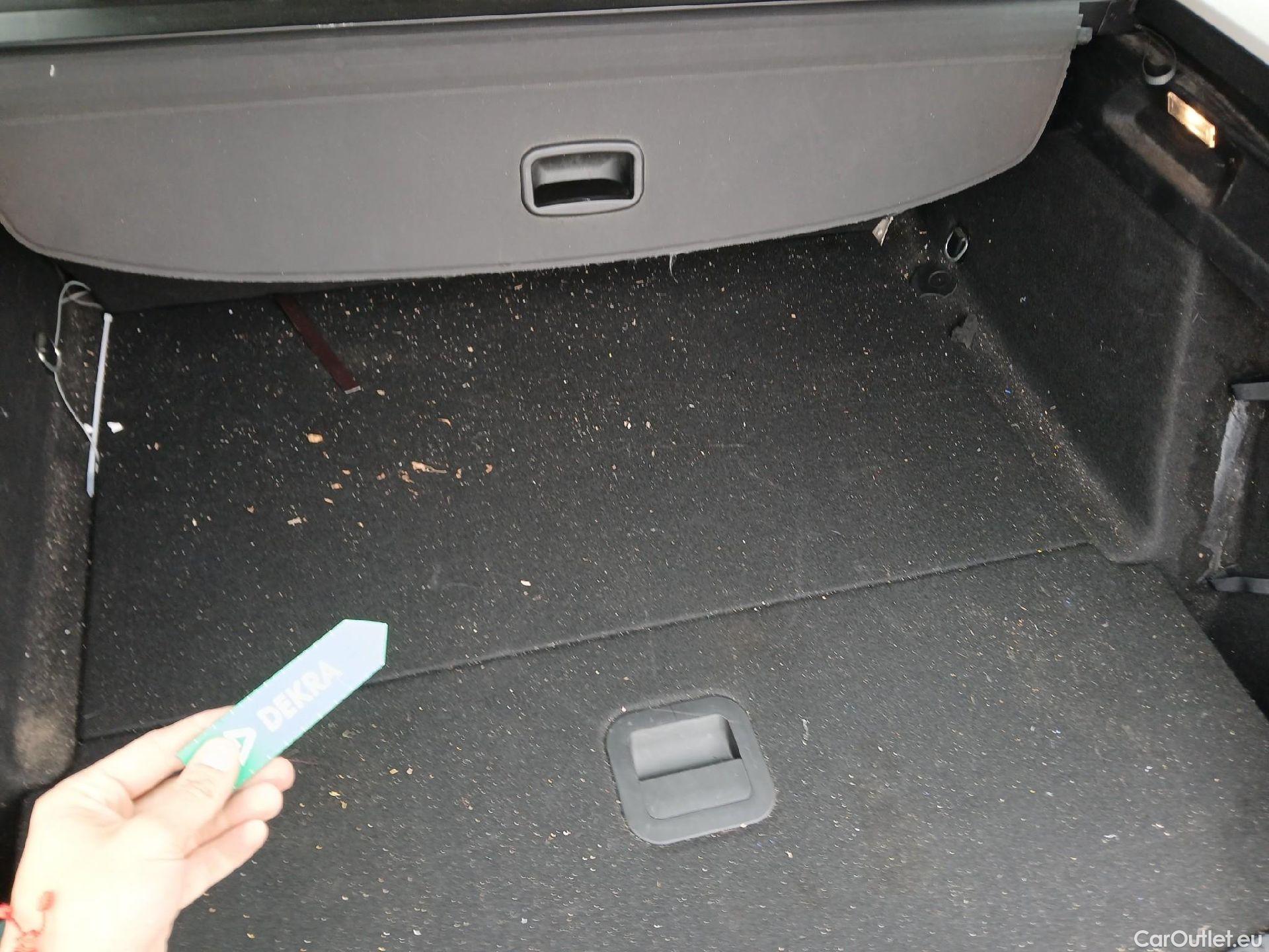  Ford  Focus FORD  / 2018 / 5P / familiar 1.0 Ecoboost 92kW Trend+ SB #39