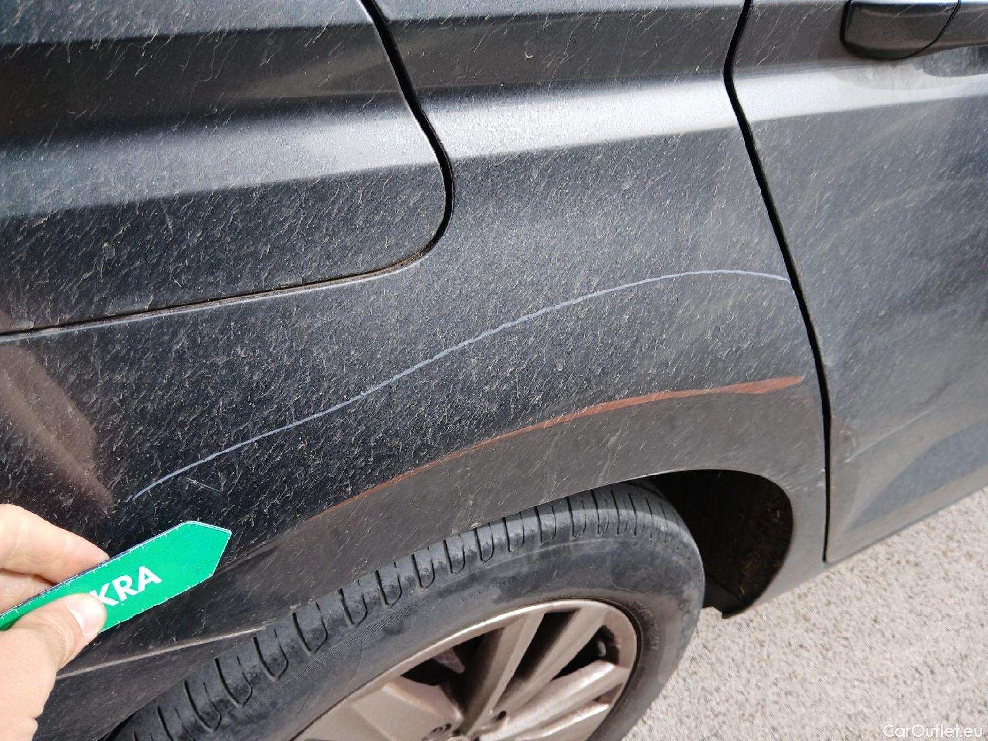  Volkswagen  Touran  Business BMT 2.0 TDI 115CV AT7 E6dT #27