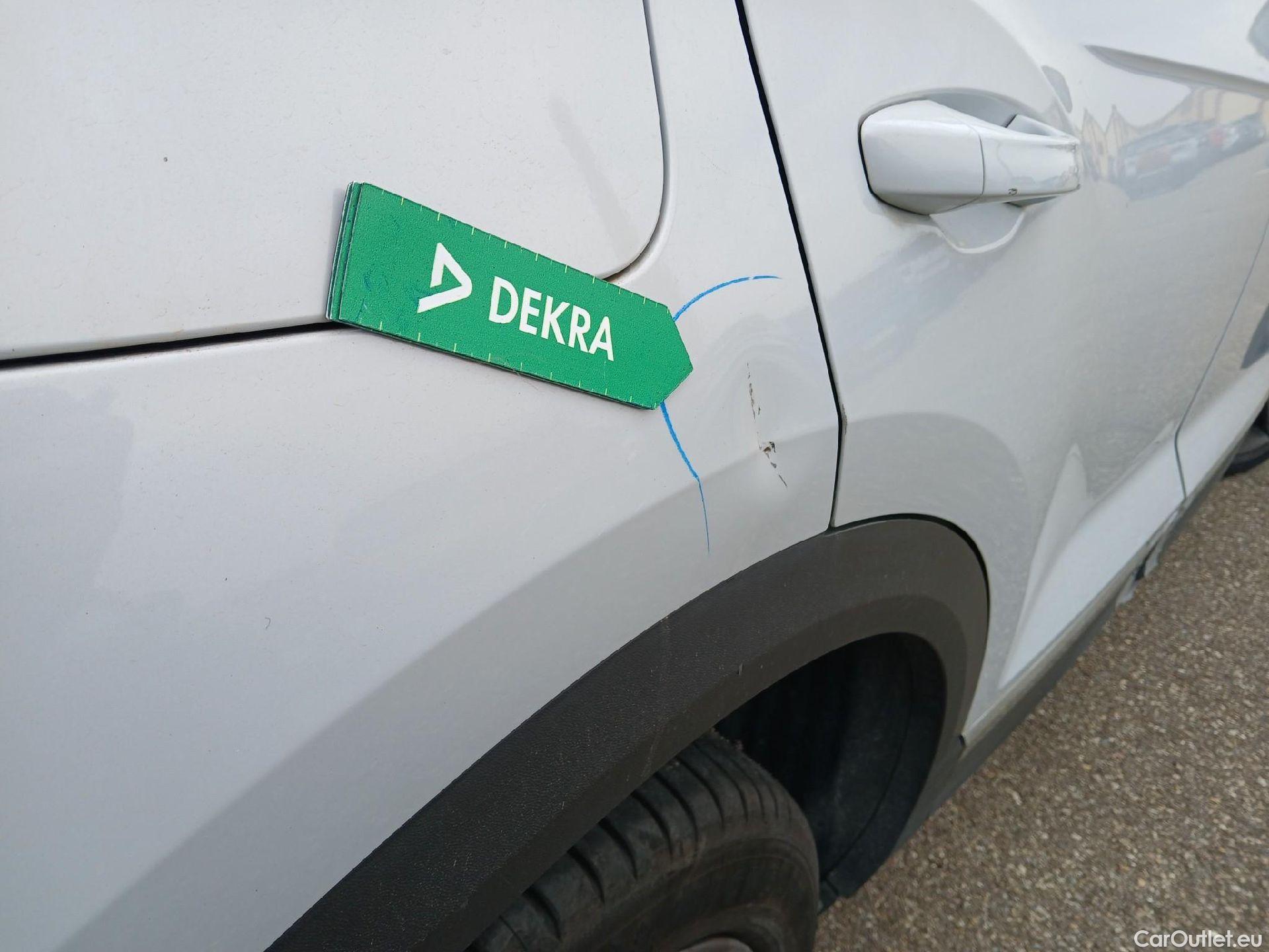  Volkswagen  T-ROC VOLKSWAGEN  / 2017 / 5P / todoterreno Sport 2.0 TDI 110kW (150CV) DSG #27