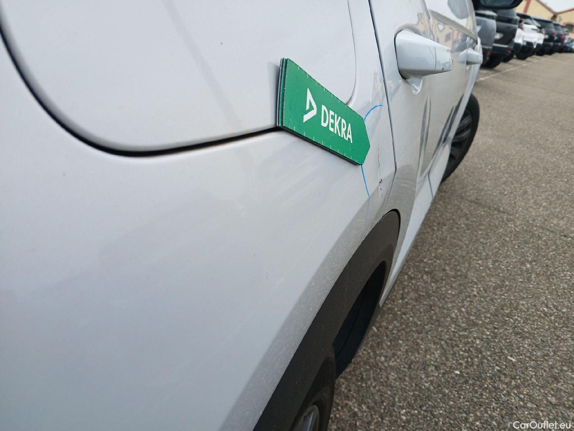  Volkswagen  T-ROC VOLKSWAGEN  / 2017 / 5P / todoterreno Sport 2.0 TDI 110kW (150CV) DSG #28