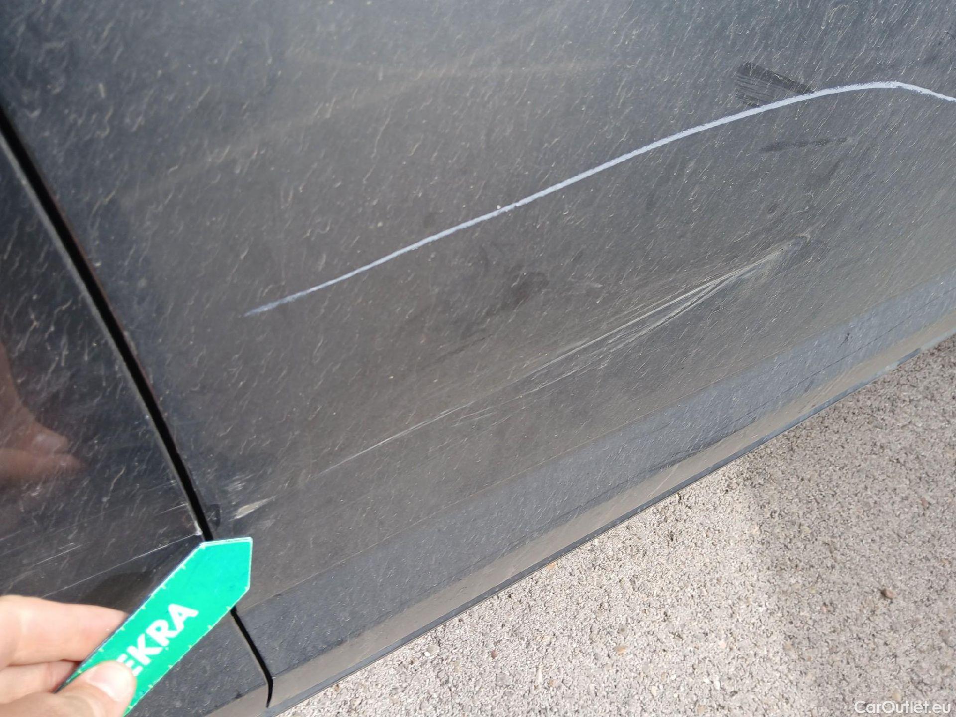  Volkswagen  Touran  Business BMT 2.0 TDI 115CV AT7 E6dT #30