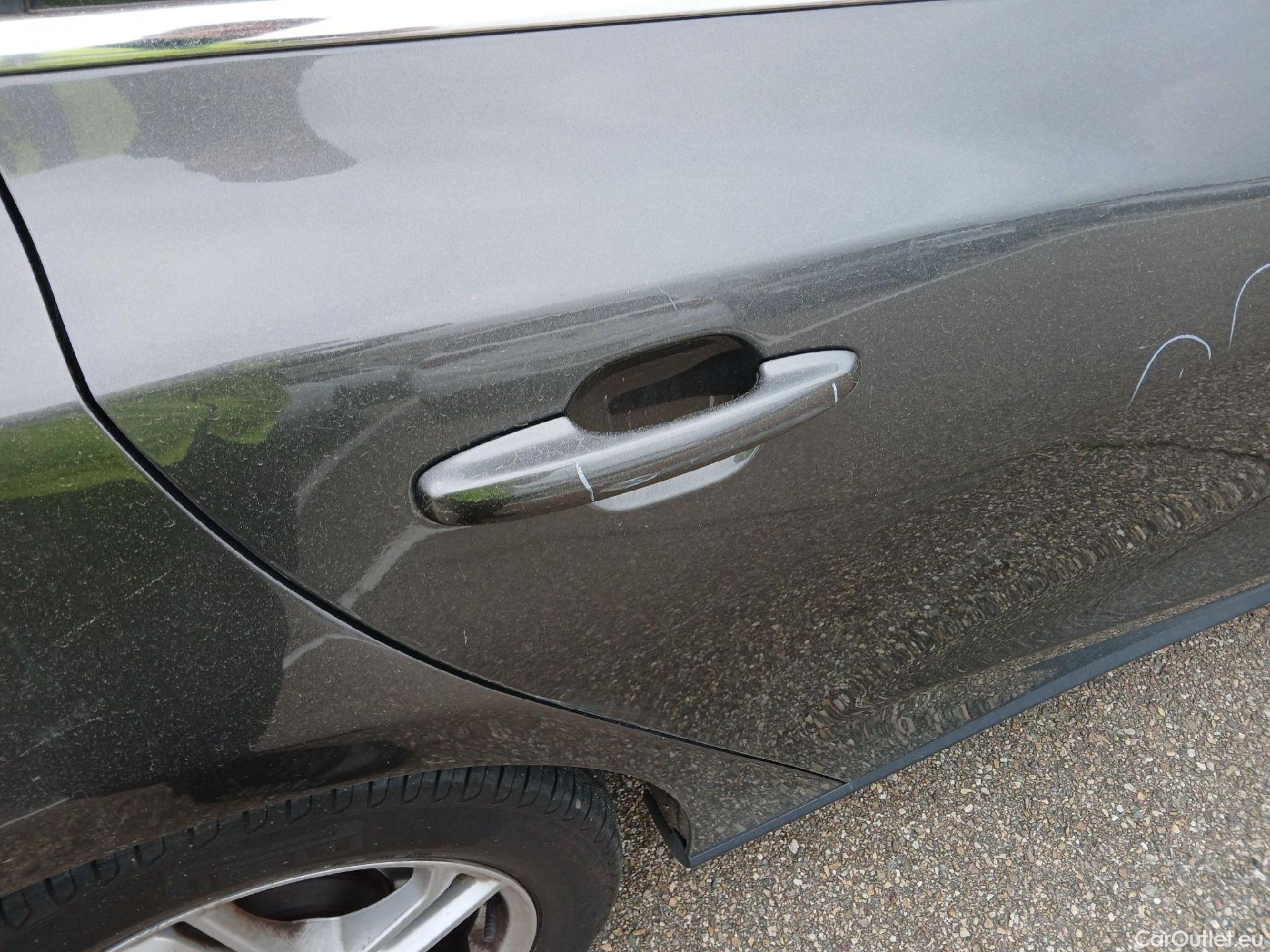  Ford  Focus FORD  / 2018 / 5P / familiar 1.0 Ecoboost 92kW Trend+ SB #31