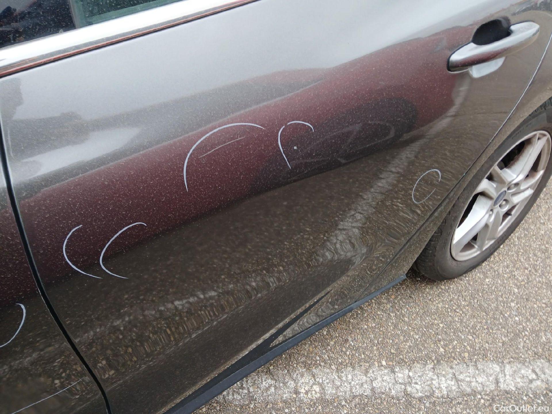  Ford  Focus FORD  / 2018 / 5P / familiar 1.0 Ecoboost 92kW Trend+ SB #19